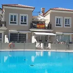 شقة Terrazas Del Faro Luxe - Palm-mar- Vue Et Piscine- 8om2 De Terrasse